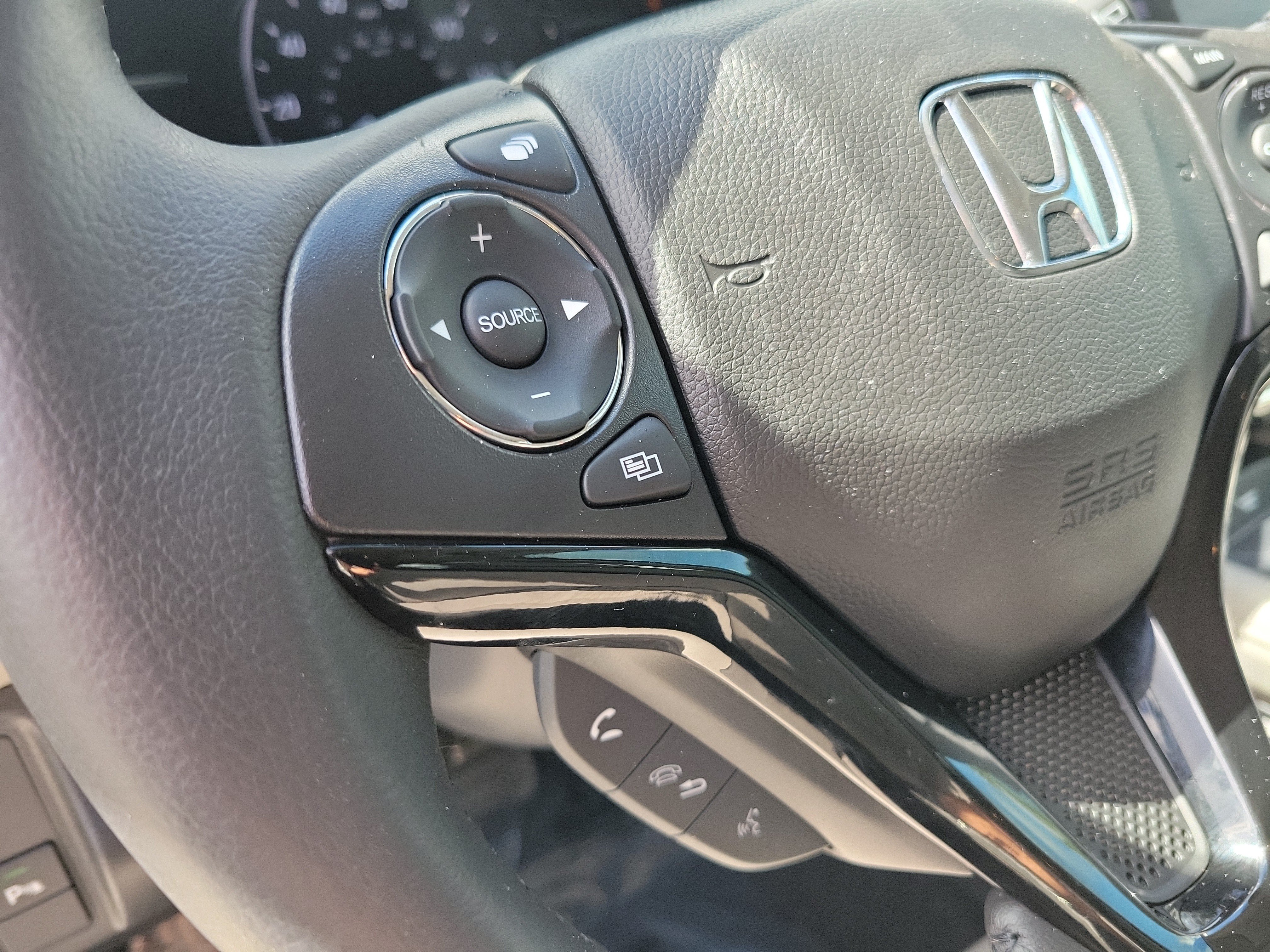 Certified 2021 Honda HR-V EX-L image 26