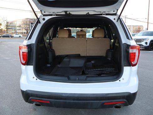 Used 2017 Ford Explorer 4WD image 5