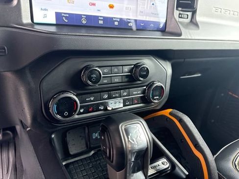 Used 2024 Ford Bronco Badlands AWD/4WD image 20