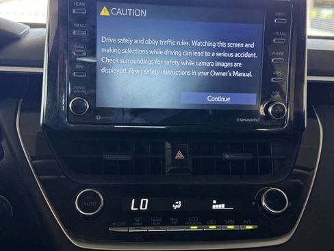 Used 2021 Toyota Corolla LE image 26