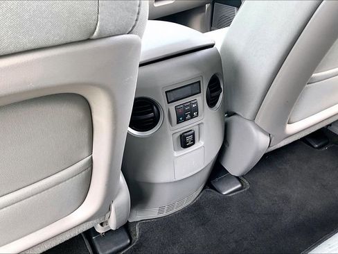 Used 2015 Honda Pilot LX image 10