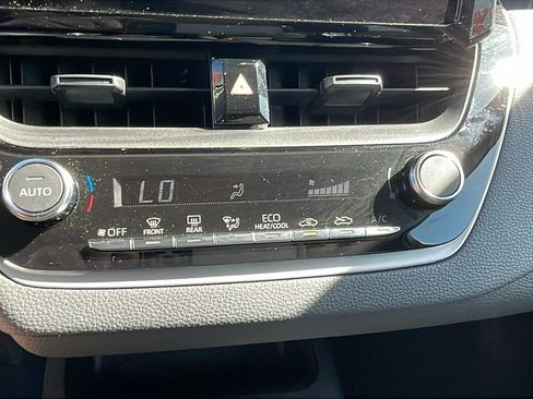Certified 2024 Toyota Corolla LE image 18