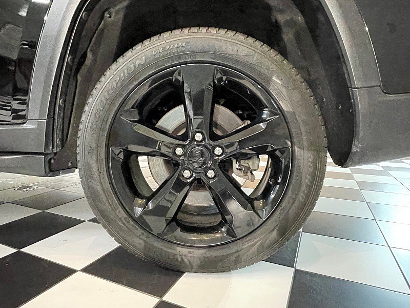 Used 2025 Jeep Grand Cherokee L Limited w/ Luxury Tech Group II AWD/4WD image 6