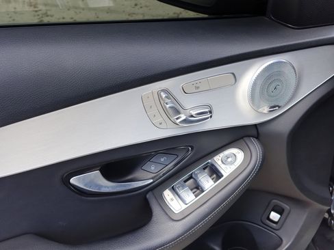 Used 2021 Mercedes-Benz C 300 Sedan image 22