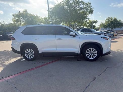 Certified 2025 Toyota Grand Highlander AWD Hybrid image 4