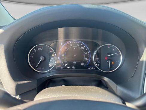 Used 2022 Buick Enclave Avenir FWD image 19