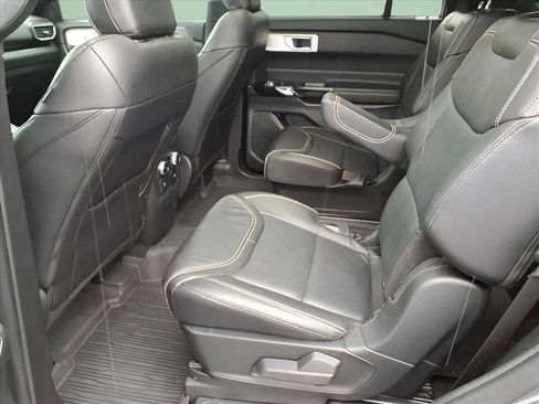 Used 2023 Ford Explorer ST w/ Equipment Group 401A image 12