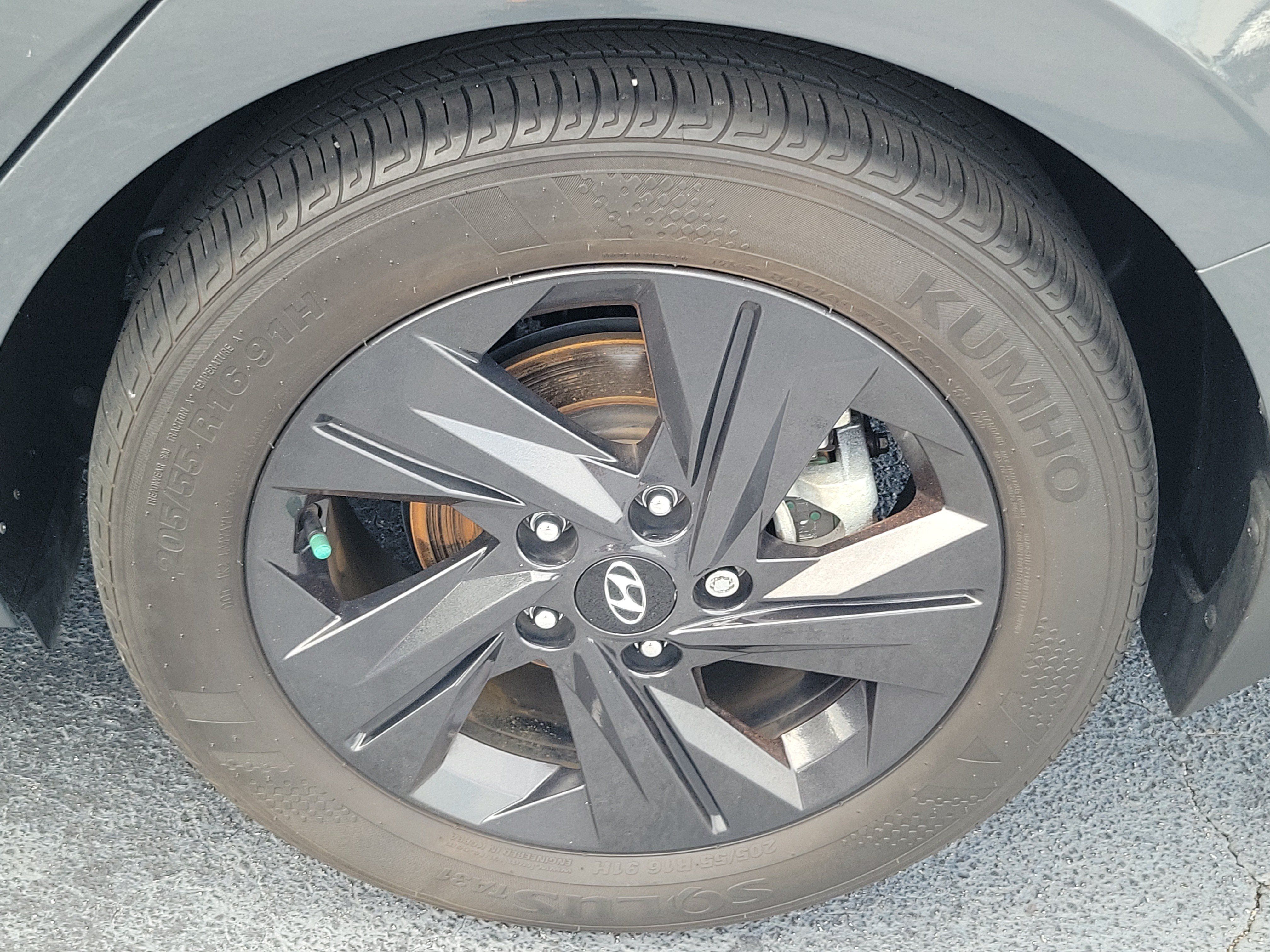 Used 2023 Hyundai Elantra Blue FWD image 8