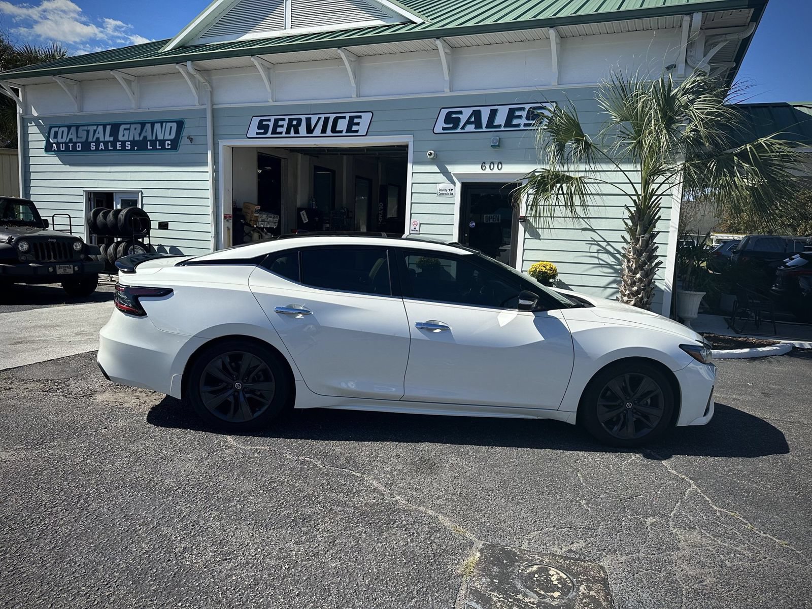 Used 2020 Nissan Maxima 3.5 SL w/ Floor Mat Group FWD image 5
