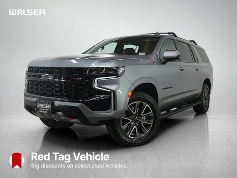 Used 2024 Chevrolet Suburban Z71 AWD/4WD image 1