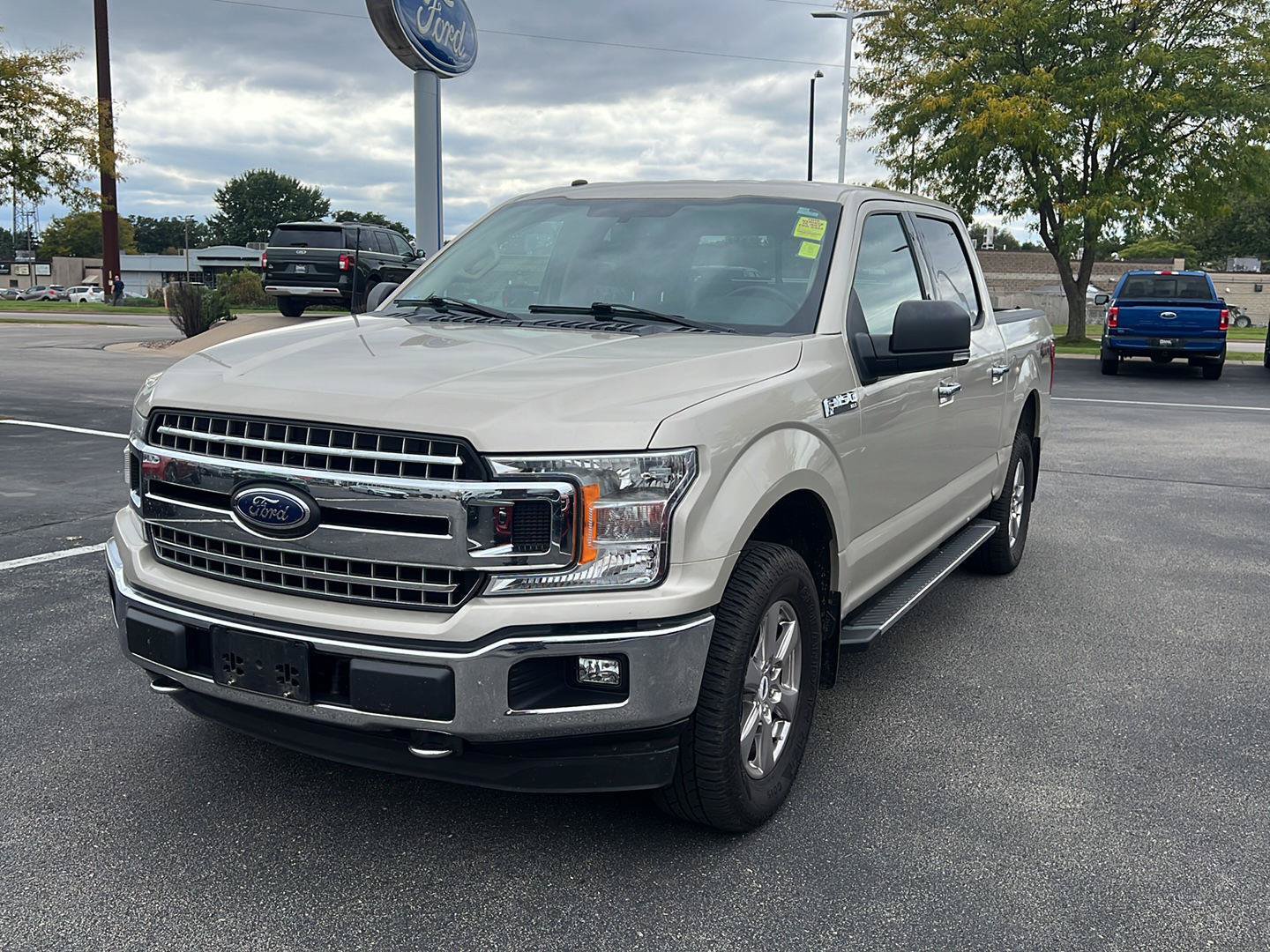 Used 2018 Ford F150 XLT w/ Equipment Group 302A Luxury AWD/4WD image 13