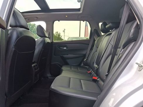 Used 2023 Nissan Rogue SV w/ SV Premium B Package AWD/4WD image 11