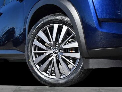 Certified 2023 Nissan Pathfinder SL w/ SL Premium Package image 3