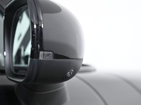 Used 2025 MINI Cooper 2-Door Hardtop image 11