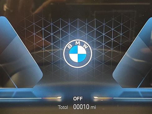 New 2026 BMW 330i xDrive Sedan w/ Convenience Package AWD/4WD image 16