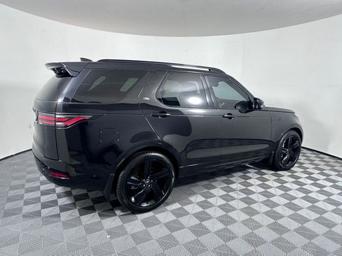 Used 2024 Land Rover Discovery Dynamic SE image 22