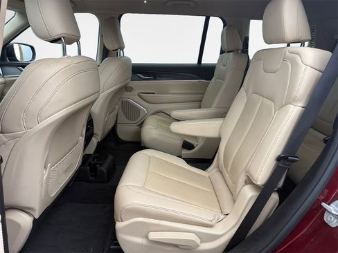 Used 2021 Jeep Grand Cherokee L Limited image 23