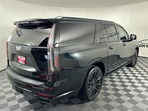 Used 2021 Cadillac Escalade ESV Sport Platinum AWD/4WD image 8