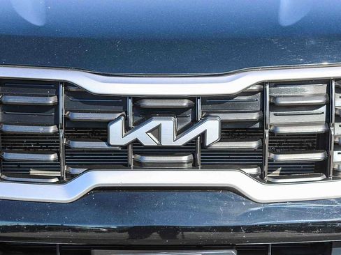 Used 2025 Kia Telluride S FWD image 5