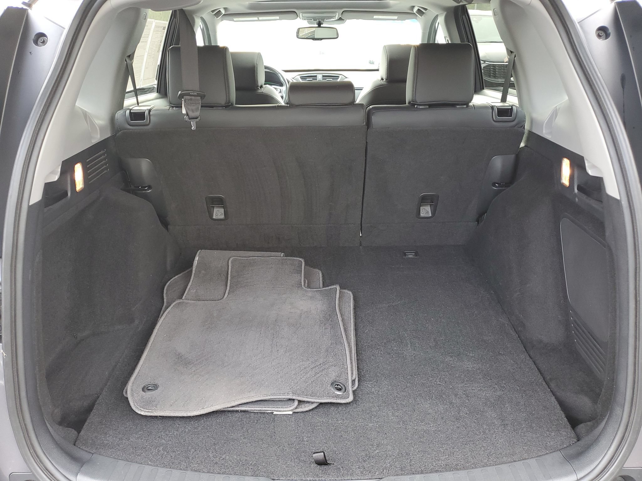 Used 2021 Honda CR-V Touring image 34
