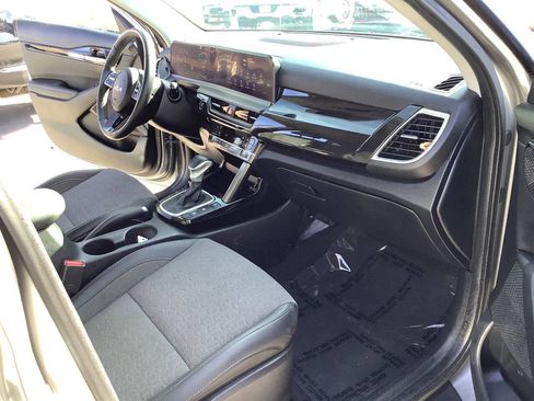 Used 2024 Kia Seltos X-Line AWD/4WD image 37