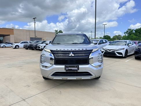 Used 2022 Mitsubishi Outlander SEL FWD image 2