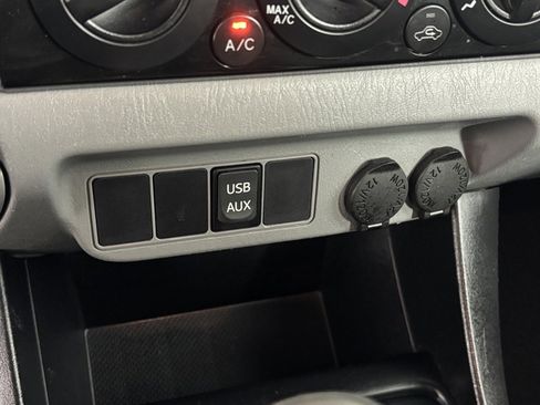 Used 2014 Toyota Tacoma 4x4 Double Cab image 27