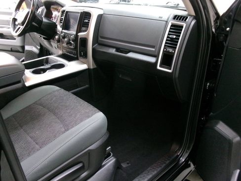Used 2018 RAM 1500 Big Horn AWD/4WD image 30