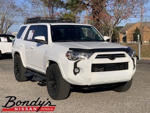 Used 2022 Toyota 4Runner SR5 Premium image 1