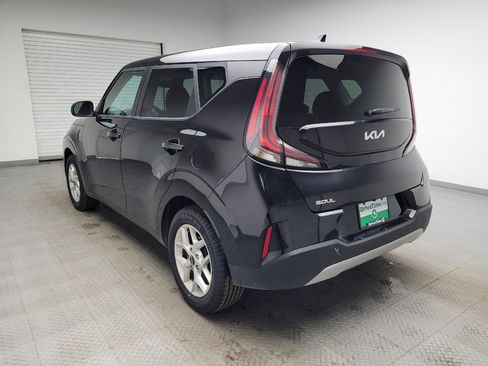 Used 2023 Kia Soul LX w/ LX Technology Package image 5