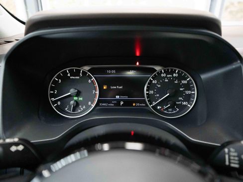 Used 2023 Nissan Rogue SL w/ SL Premium Package image 16