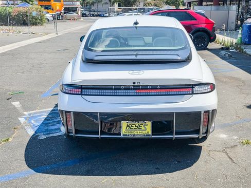 New 2025 Hyundai Ioniq 6 SEL image 5