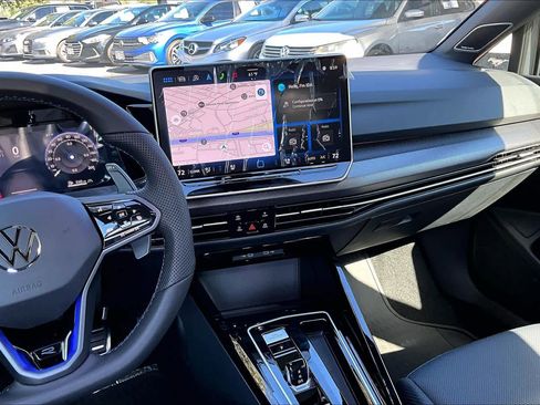 New 2026 Volkswagen Golf image 6