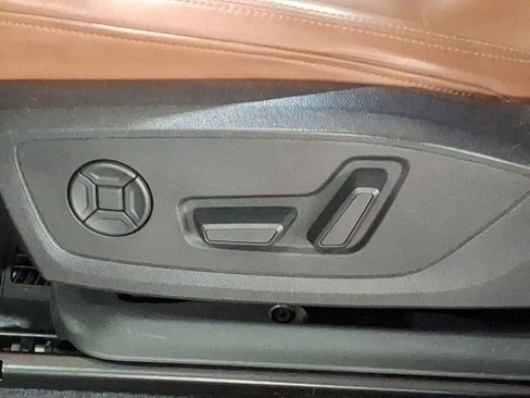 Used 2019 Audi Q3 2.0T Premium Plus w/ Premium Plus Package image 12