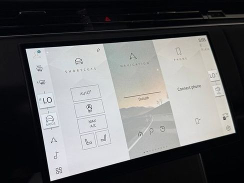 New 2026 Land Rover Range Rover SV AWD/4WD image 19
