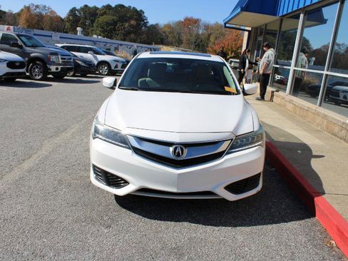 Used 2016 Acura ILX image 2