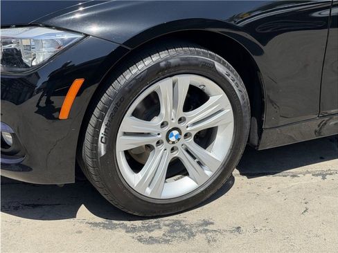 Used 2017 BMW 330i Sedan RWD image 10