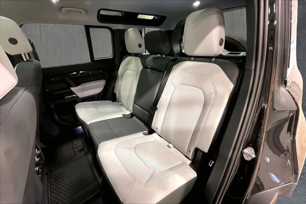 Used 2026 Land Rover Defender 110 S AWD/4WD image 23