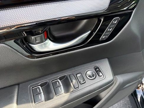 Used 2023 Honda CR-V EX-L image 25