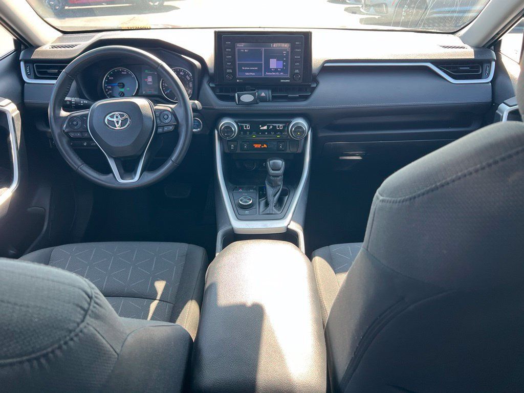 Used 2020 Toyota RAV4 XLE w/ Convenience Package AWD/4WD image 14