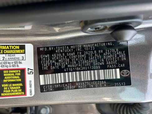 Used 2024 Toyota Camry SE AWD/4WD image 35