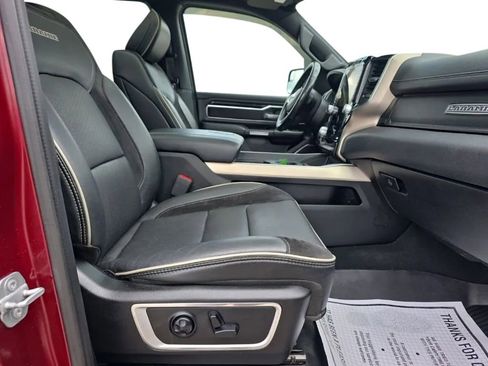 Used 2019 RAM 1500 Laramie AWD/4WD image 17