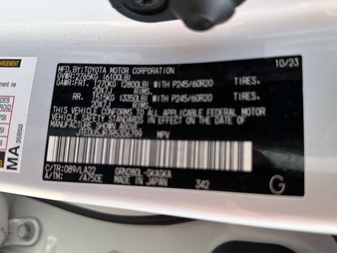 Used 2024 Toyota 4Runner Limited RWD image 44