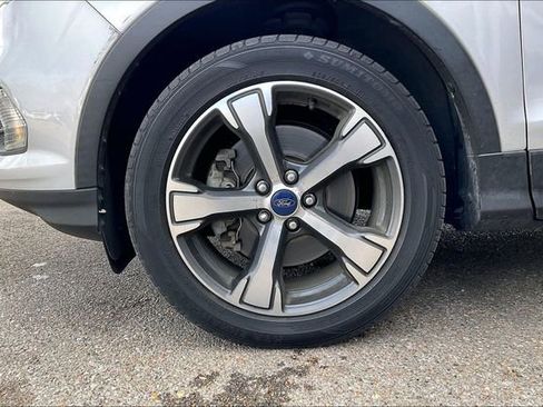 Used 2018 Ford Escape SEL w/ Ford Safe & Smart Package image 4