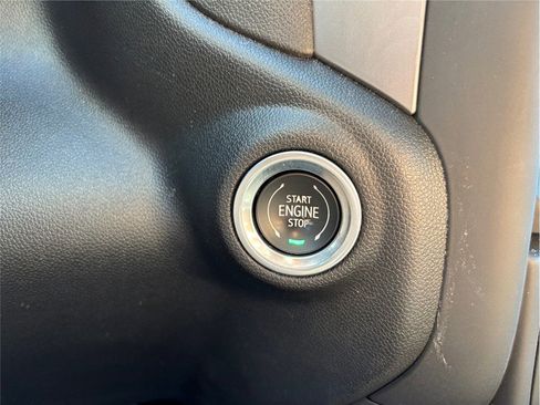 Used 2022 Chevrolet Silverado 1500 Custom image 24