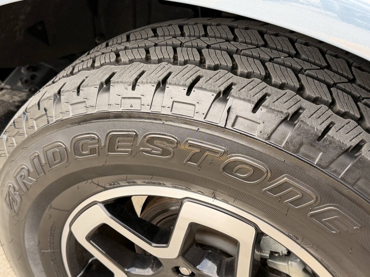 Used 2024 Ford Bronco Outer Banks AWD/4WD image 14