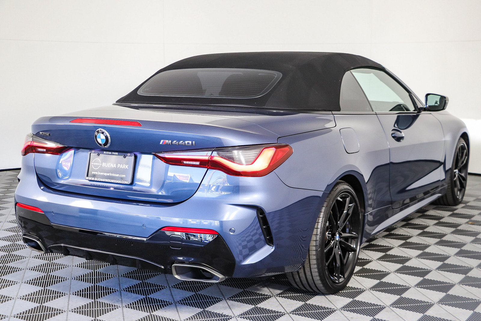 Used 2024 BMW 440i xDrive Convertible AWD/4WD image 8