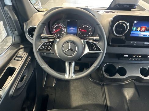 New 2025 Mercedes-Benz Sprinter 2500 image 13
