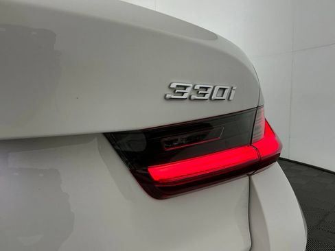 Certified 2025 BMW 330i Sedan w/ Convenience Package RWD image 30