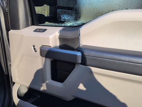 Used 2018 Ford F250 XLT image 16